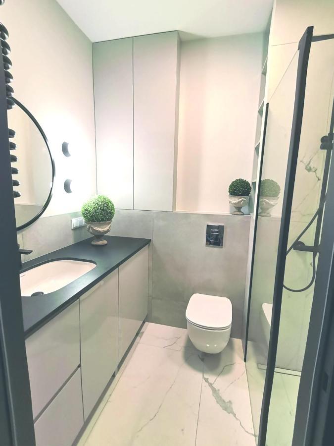 Апартаменты Luxusowy Apartament Klimczaka Варшава Экстерьер фото