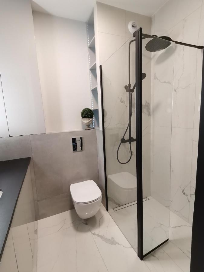 Апартаменты Luxusowy Apartament Klimczaka Варшава Экстерьер фото